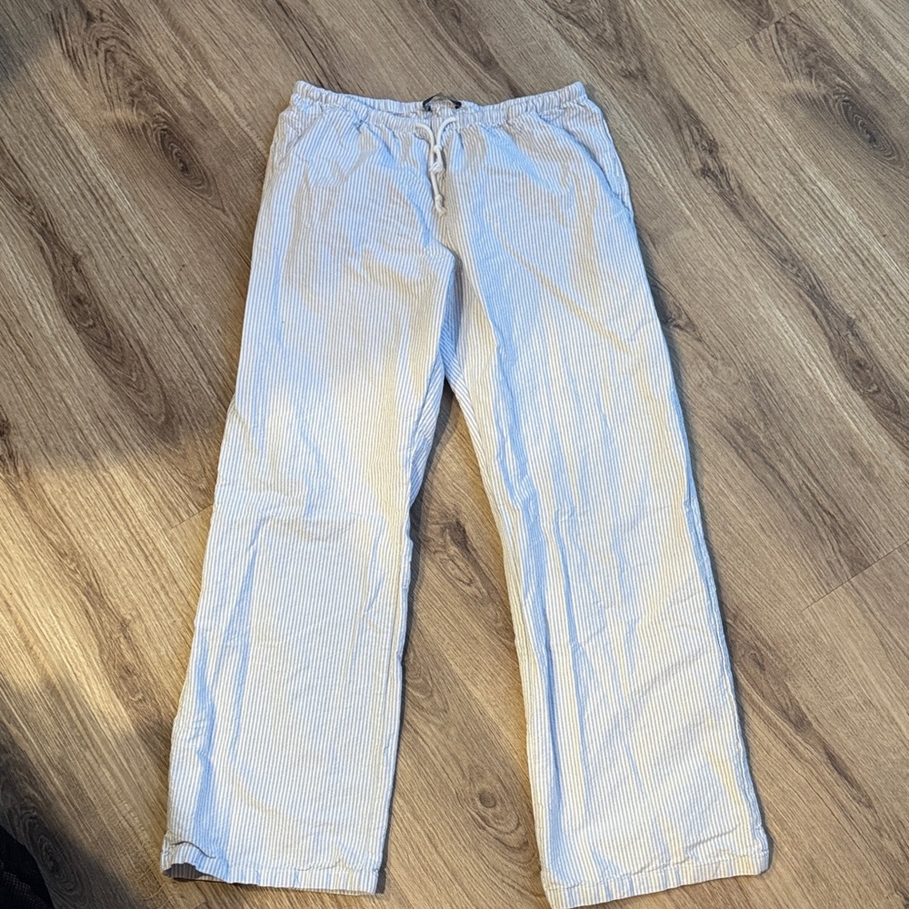 Brandy Melville Women’s Light Blue and White Striped Pants